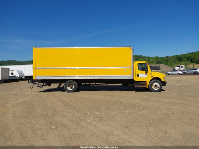 Freightliner M2 106