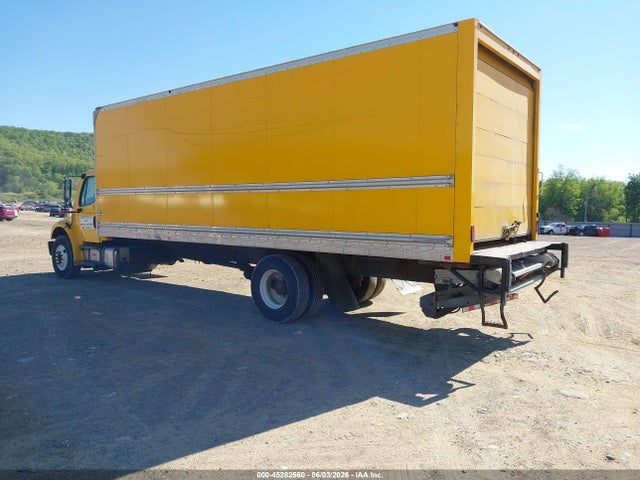 Freightliner M2 106