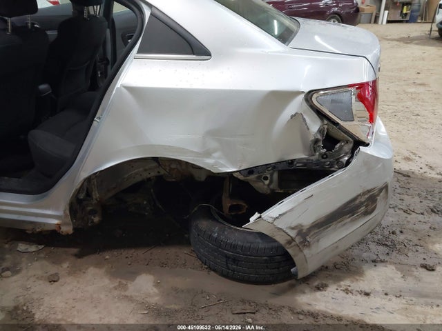 Chevrolet Cruze 1lt Auto
