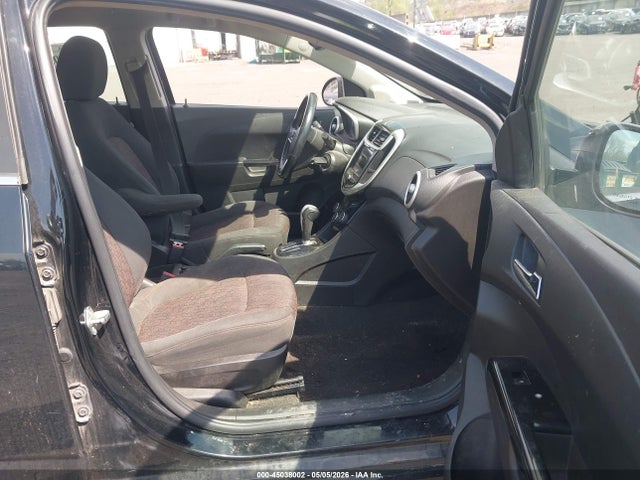 Chevrolet Sonic Lt Auto