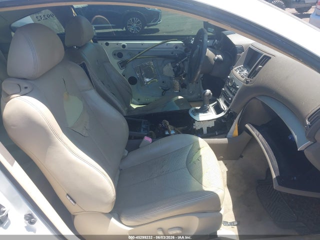 INFINITI G37x