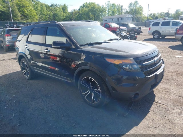 Salvage Ford Explorer Image
