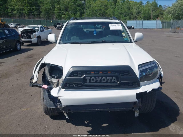 Toyota 4Runner Sr5 V6