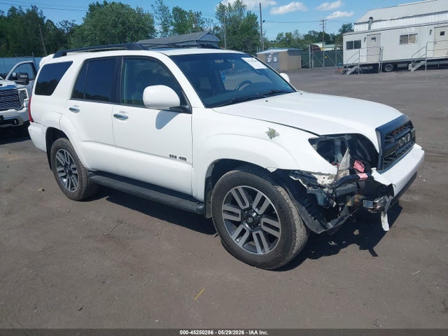 Salvage Toyota 4Runner Image