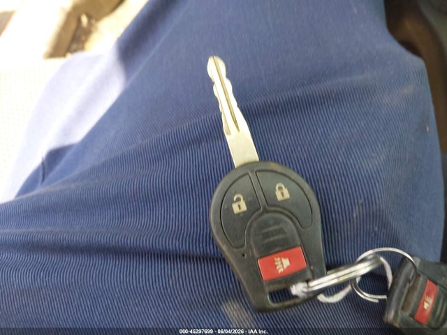 Nissan Versa 1.6 Sv