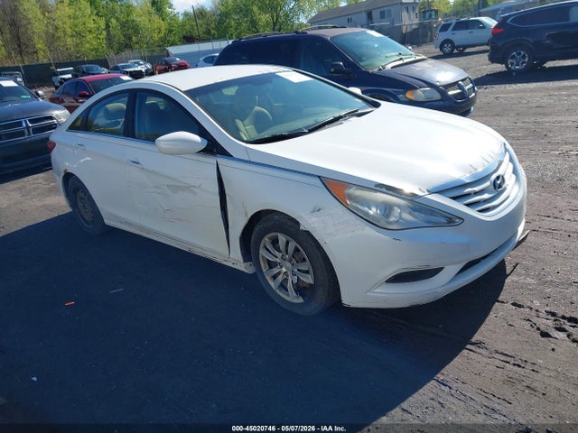 Salvage Hyundai SONATA Image
