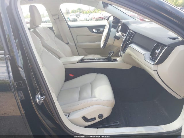 Volvo S60 T5 Momentum