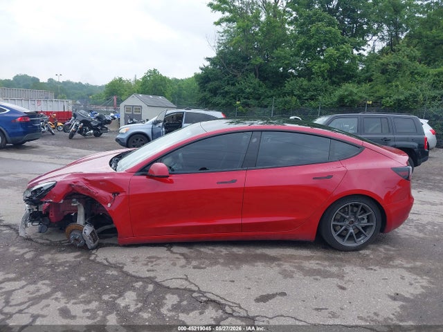 Tesla Model 3 Rear-wheel Drive