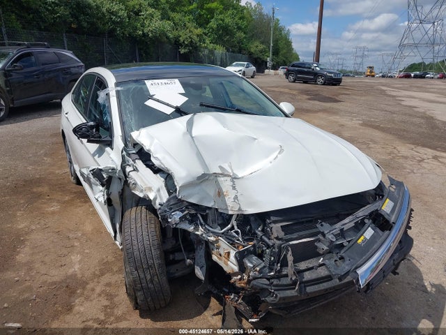 Salvage Volkswagen Jetta Image