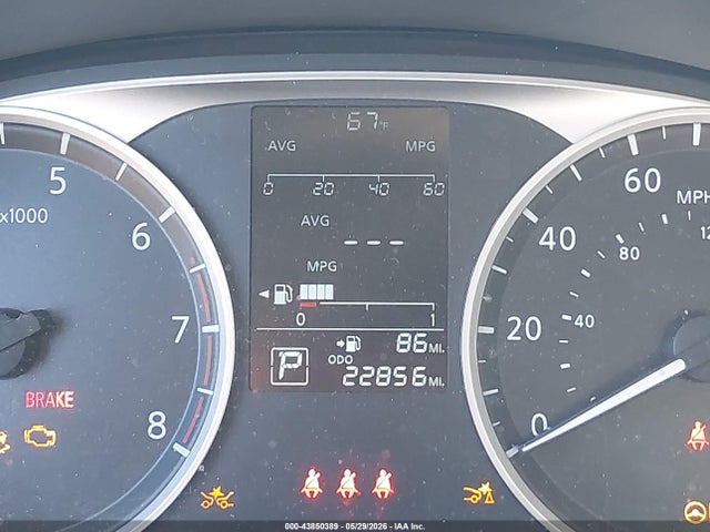 Nissan Versa 1.6 S