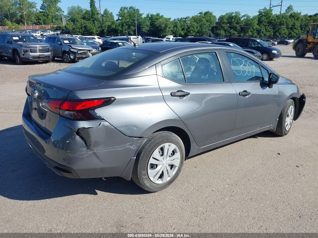Nissan Versa 1.6 S