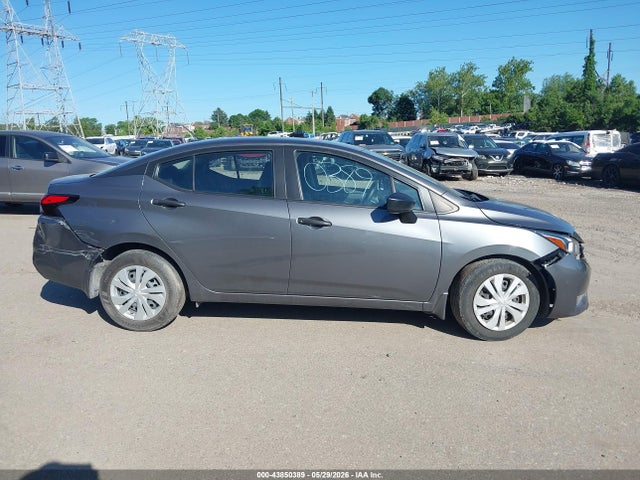 Nissan Versa 1.6 S