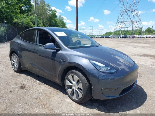 Salvage Tesla Model Y Image