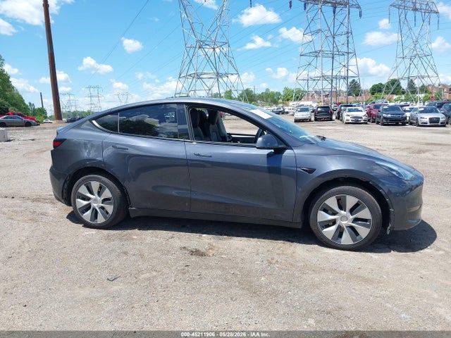 Tesla Model Y Long Range Dual Motor All-wheel Drive