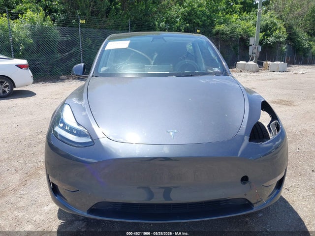Tesla Model Y Long Range Dual Motor All-wheel Drive