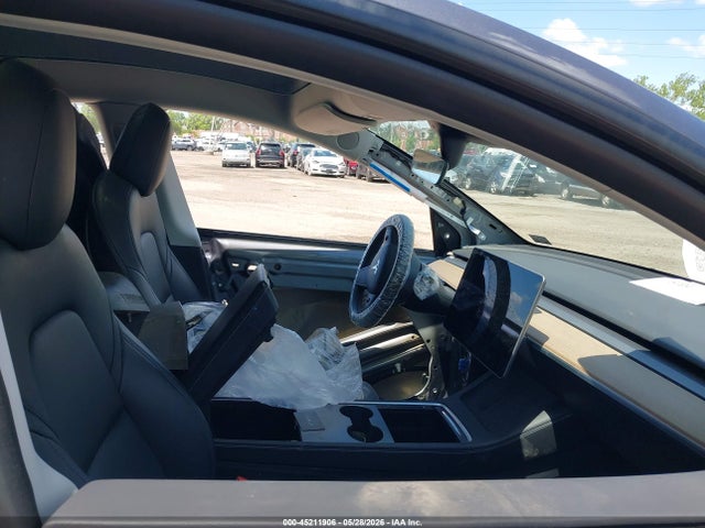Tesla Model Y Long Range Dual Motor All-wheel Drive