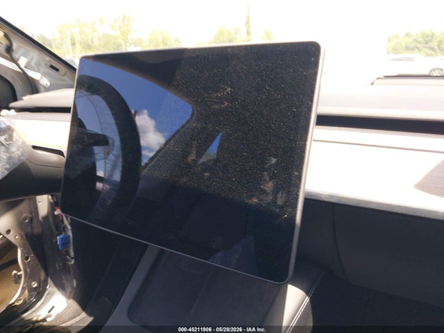 Tesla Model Y Long Range Dual Motor All-wheel Drive