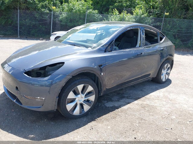 Tesla Model Y Long Range Dual Motor All-wheel Drive