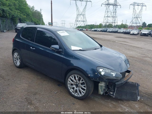 Salvage Volkswagen Golf Image