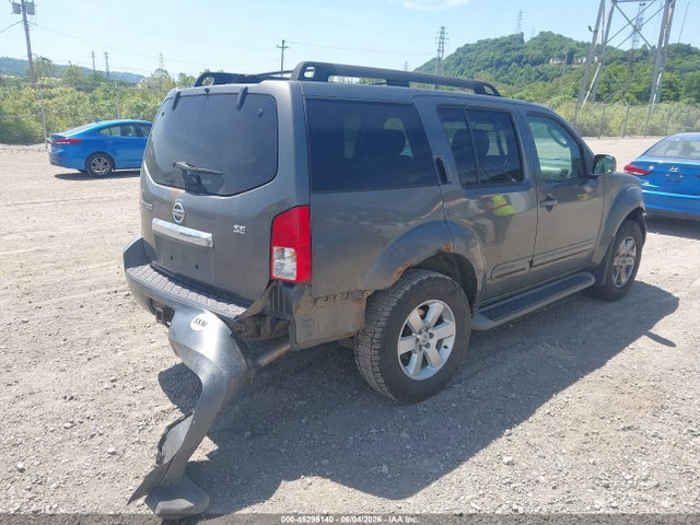 Nissan Pathfinder Se