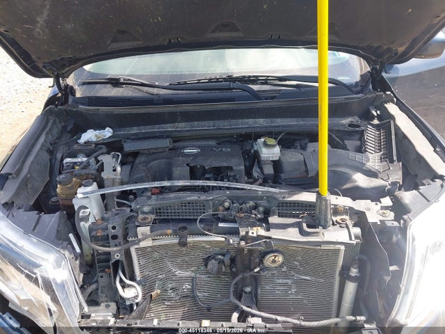 Nissan Pathfinder S