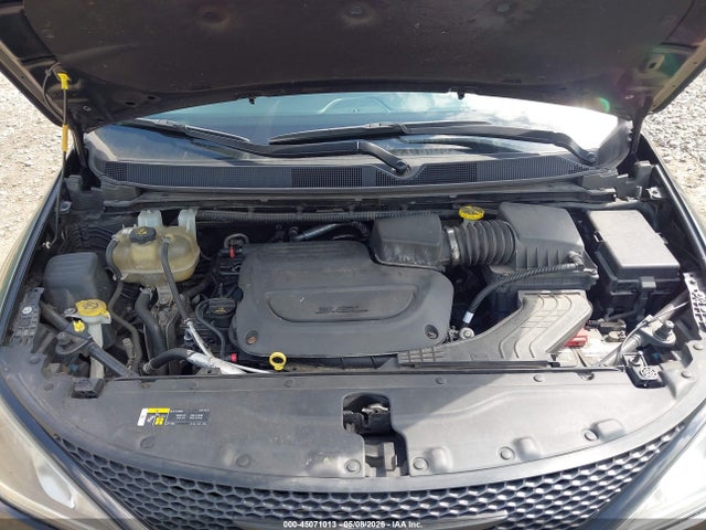 Chrysler Pacifica Touring L