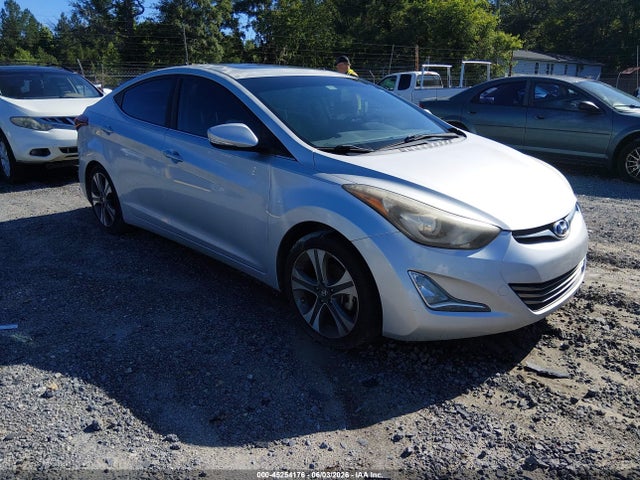 Salvage Hyundai ELANTRA Image