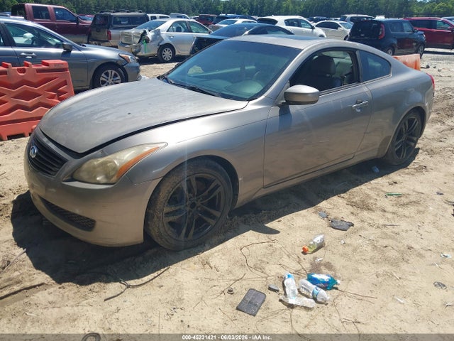 INFINITI G37 Journey
