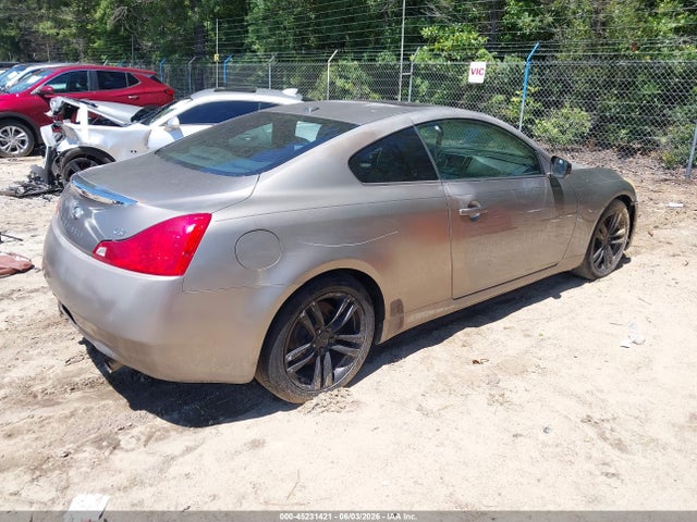 INFINITI G37 Journey