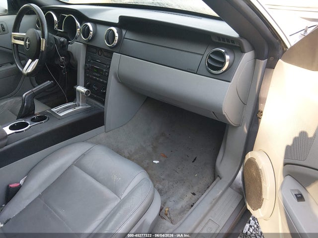Ford Mustang V6