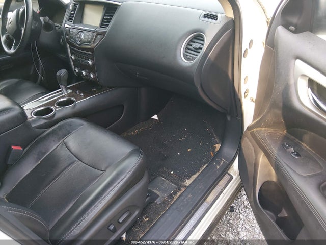 Nissan Pathfinder Platinum