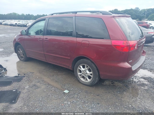 Toyota Sienna Xle