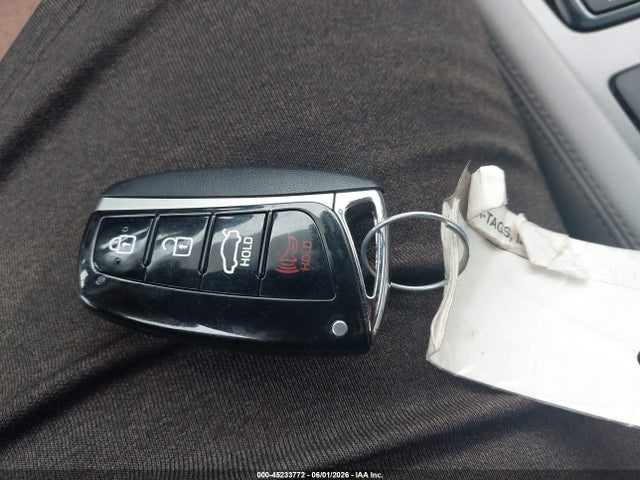 Hyundai Genesis 5.0