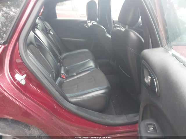 Chrysler 200 S