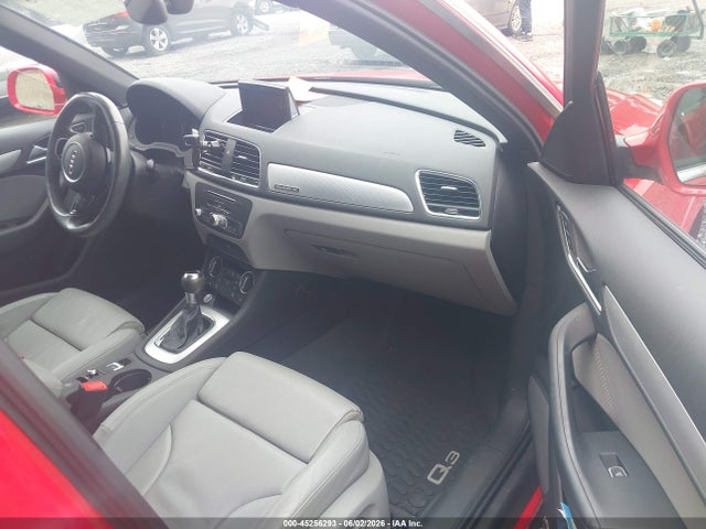 Audi Q3 2.0t Premium