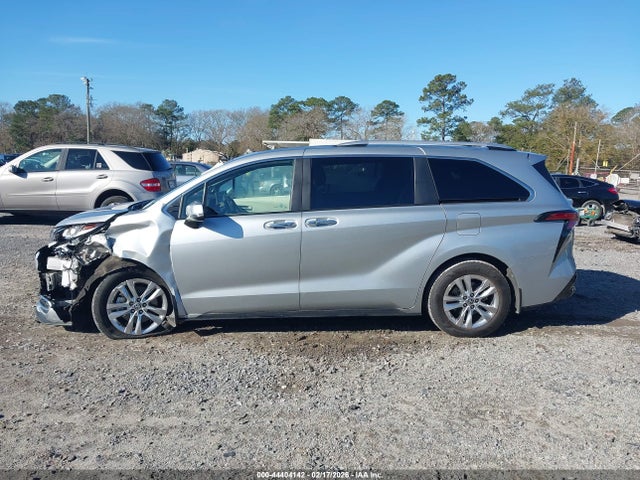 Toyota Sienna Limited