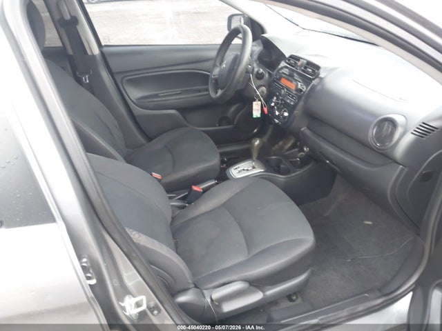 Mitsubishi Mirage Es