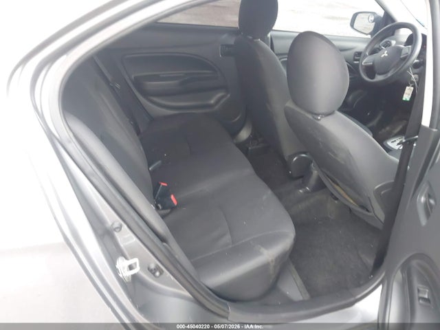 Mitsubishi Mirage Es
