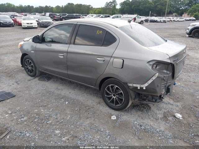 Mitsubishi Mirage Es