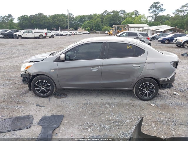 Mitsubishi Mirage Es