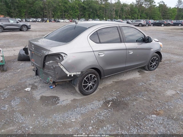 Mitsubishi Mirage Es