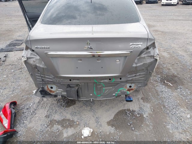 Mitsubishi Mirage Es