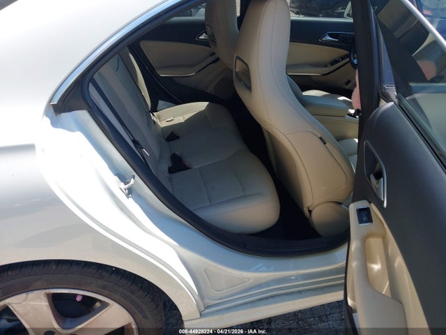 Mercedes-Benz Cla-class 4matic