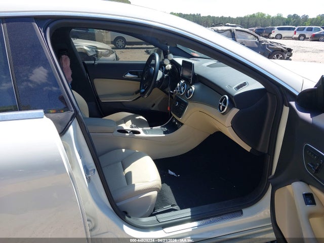 Mercedes-Benz Cla-class 4matic