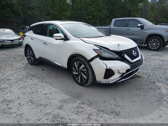 Salvage Nissan Murano Image