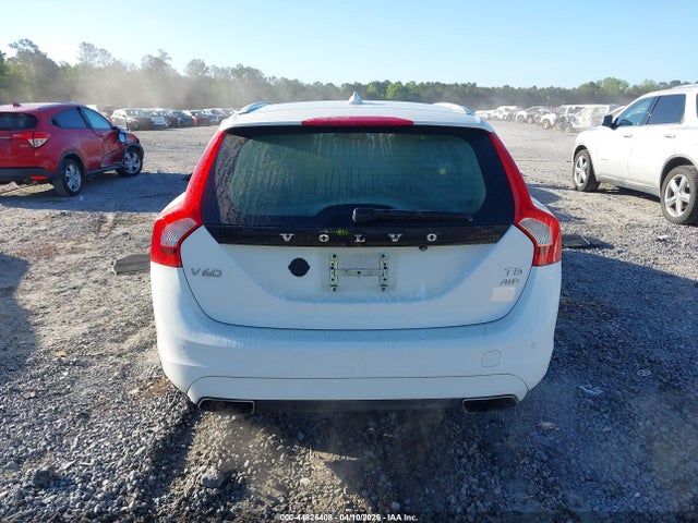 Volvo V60 T5 Platinum