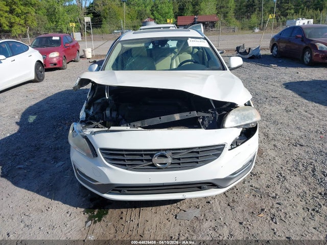 Volvo V60 T5 Platinum