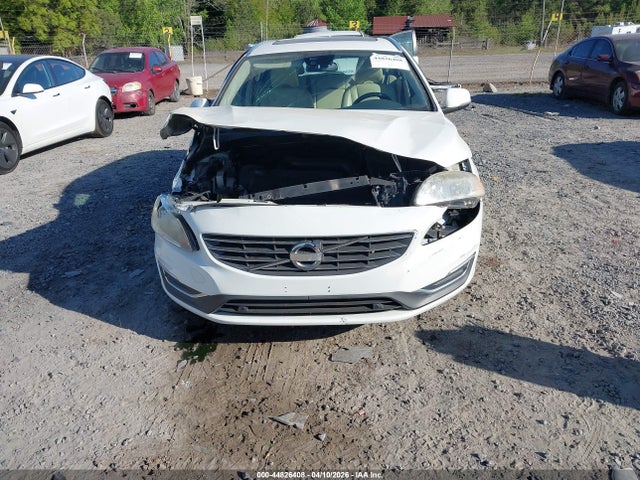 Volvo V60 T5 Platinum