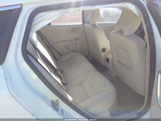 Volvo V60 T5 Platinum