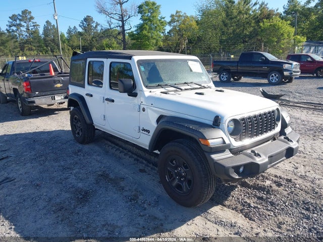 Salvage Jeep Wrangler Image